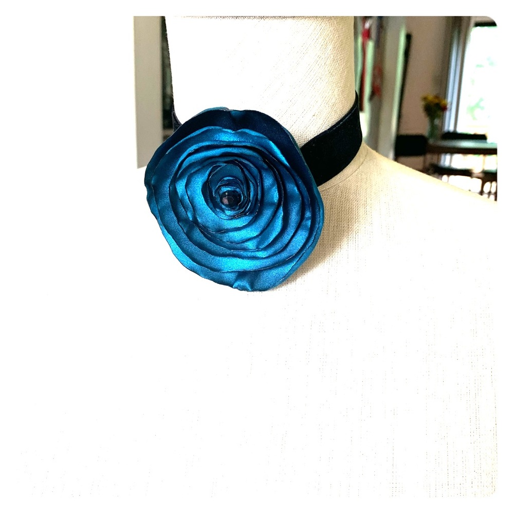 Pretty blue flower !